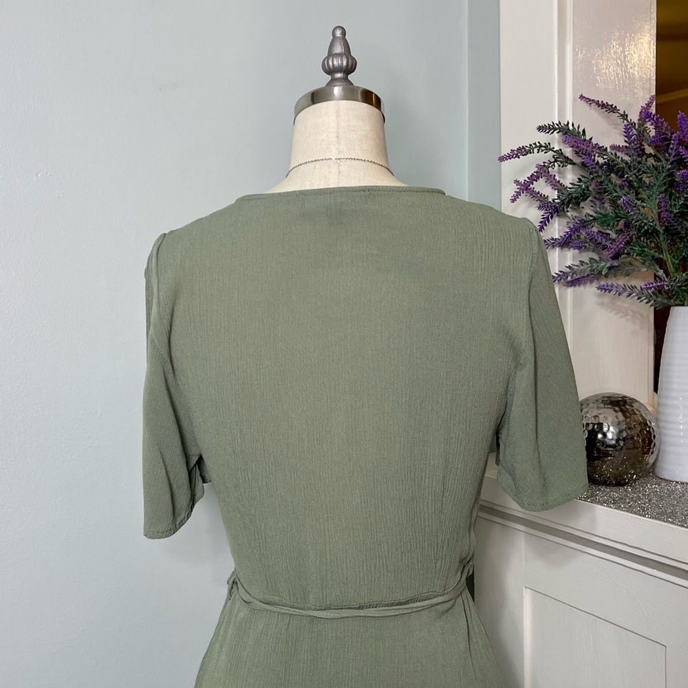 Lulu’s Much Obliged Wrap Maxi Dress Gauzy Flowy Casual Spring Summer Green Small - Picture 11 of 15
